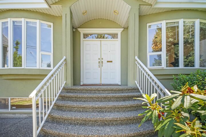 Property Photo: 3978 Victoria Drive BC V5N 4N1