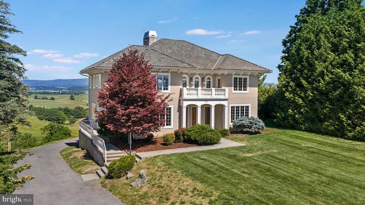 Property Photo:  957 Summit Avenue  VA 22802 