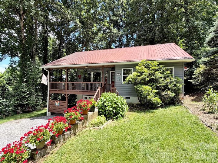 Property Photo:  10 Bridle Drive  NC 28751 