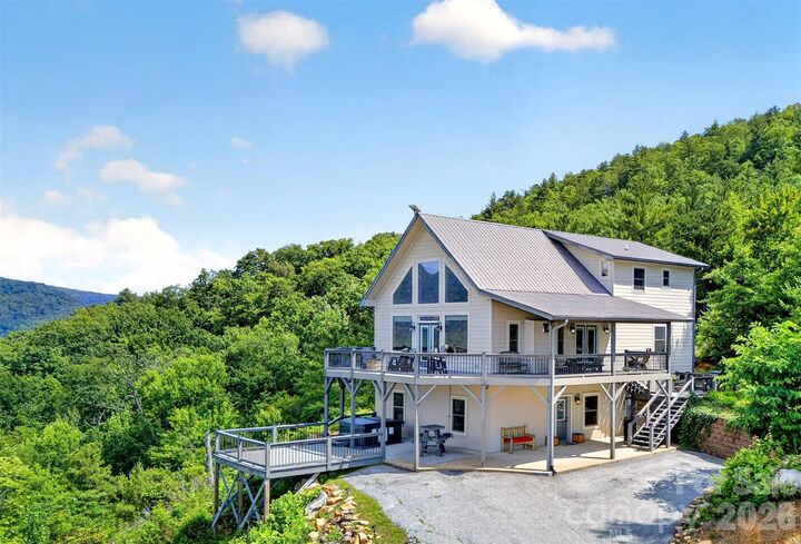 Property Photo:  25 N Forest Drive  NC 28752 