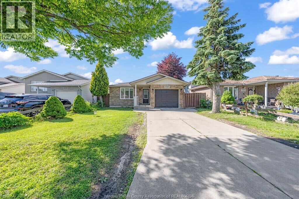 Property Photo:  1541 Foster  ON N8W 5P8 