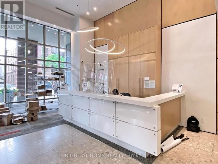 Property Photo:  255 Richmond Street East 401  ON M5A 4T7 