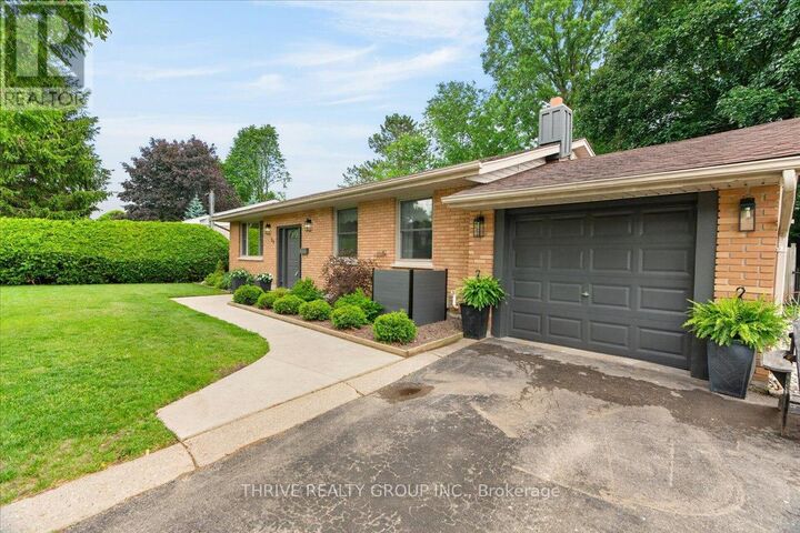 Property Photo:  29 Southland Drive  ON N6P 1E5 