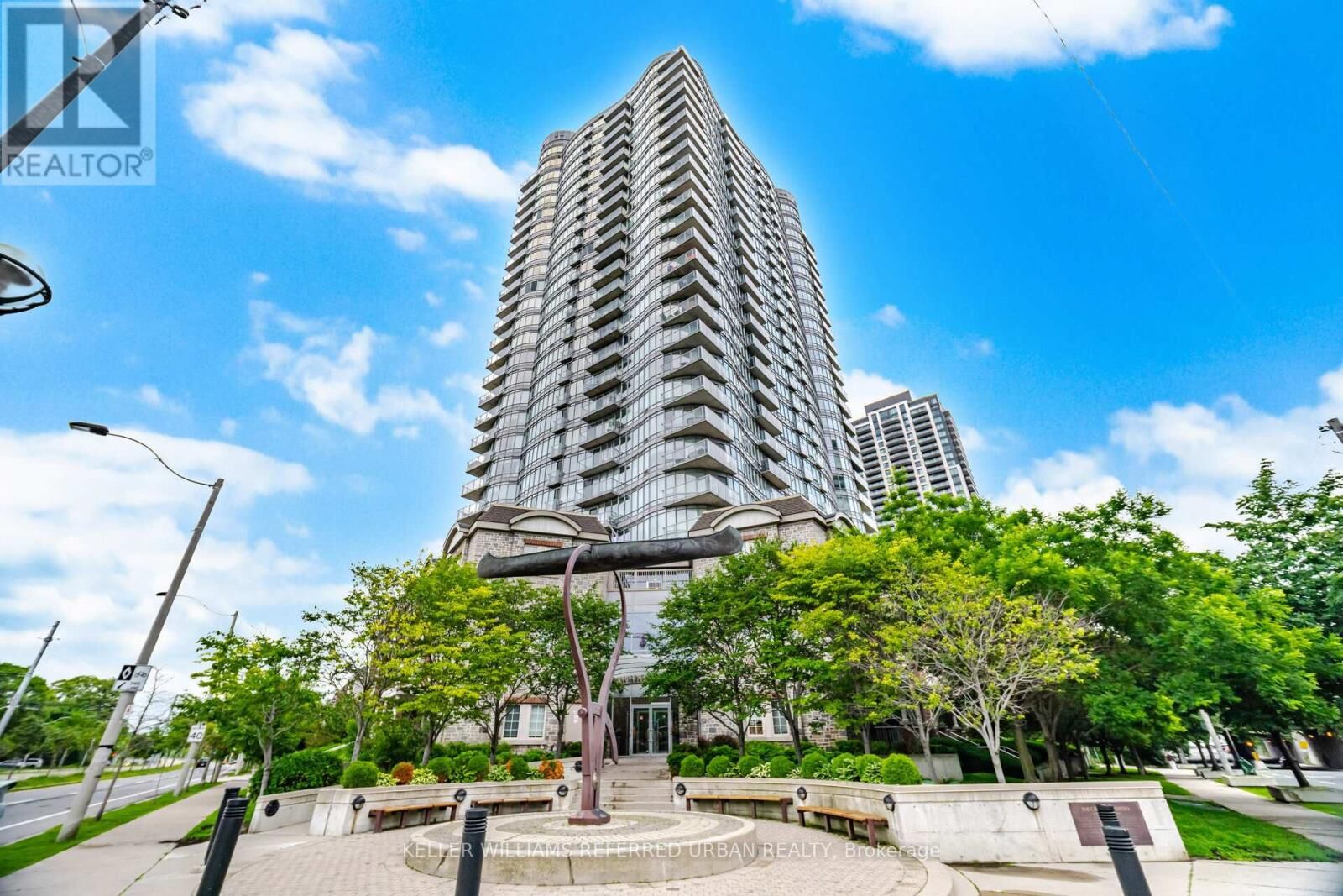 Property Photo:  15 Windermere Avenue 601  ON M6S 5A2 