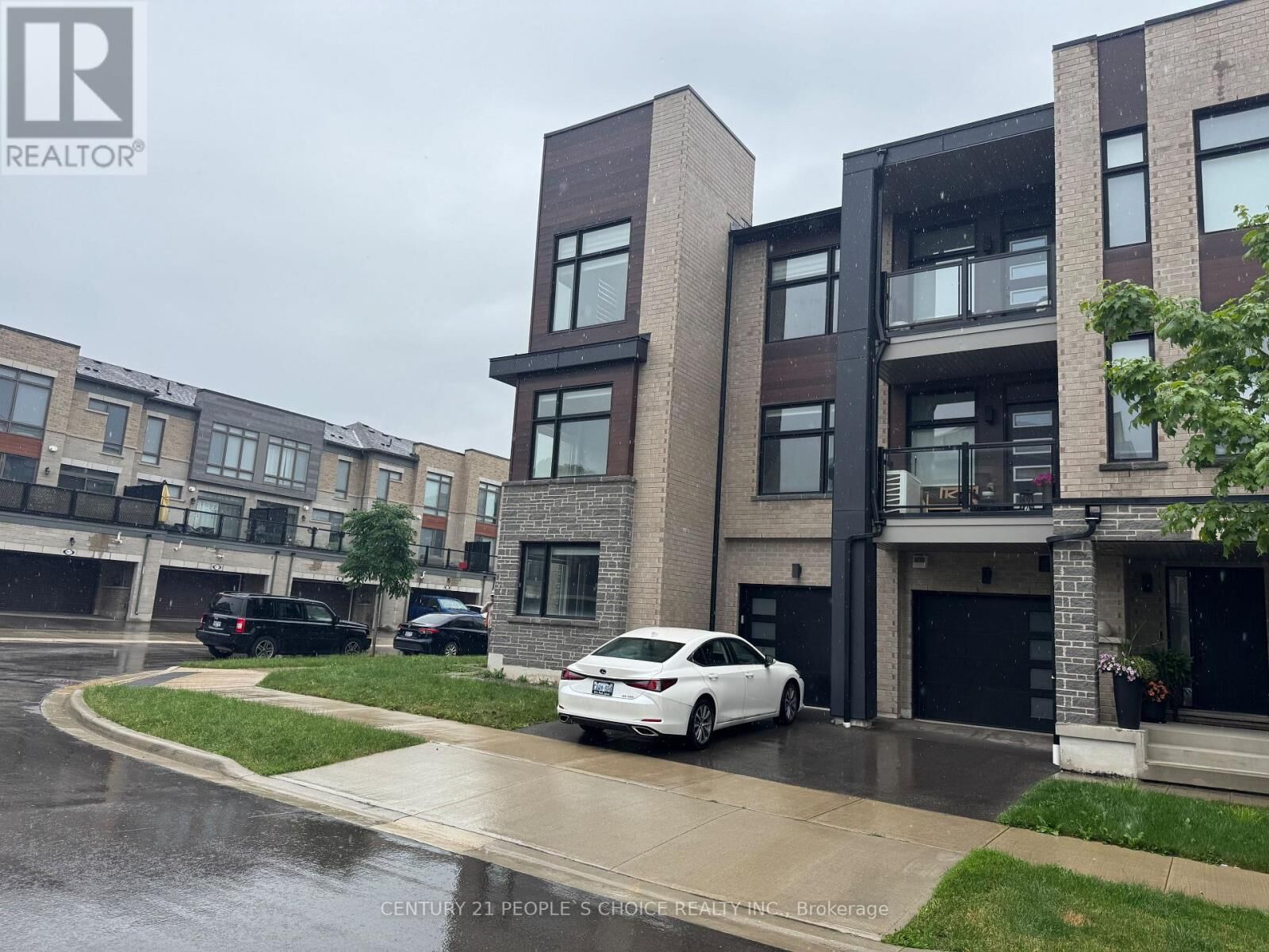 Property Photo: 2518 Littlefield Crescent ON L6M 4G3
