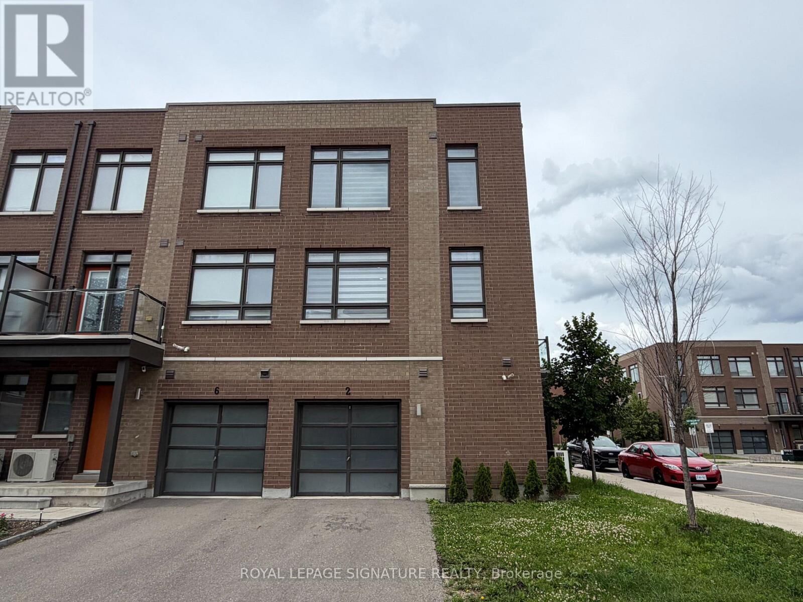 Property Photo:  2 Beliveau Street  ON L4L 0M1 
