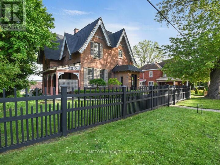 Property Photo:  157 Dibble Street West  ON K0E 1T0 