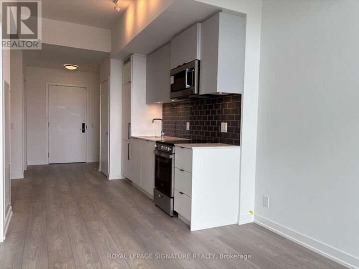 Property Photo: 285 Dufferin Street 1108 ON M6K 0J2