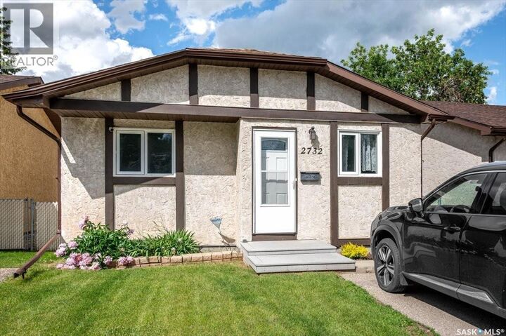 Property Photo:  2732 Shooter Drive E  SK S4V 0Y7 