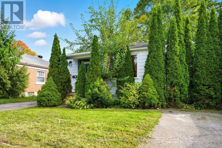 Property Photo:  559 Hamilton Street  ON K9J 4C2 