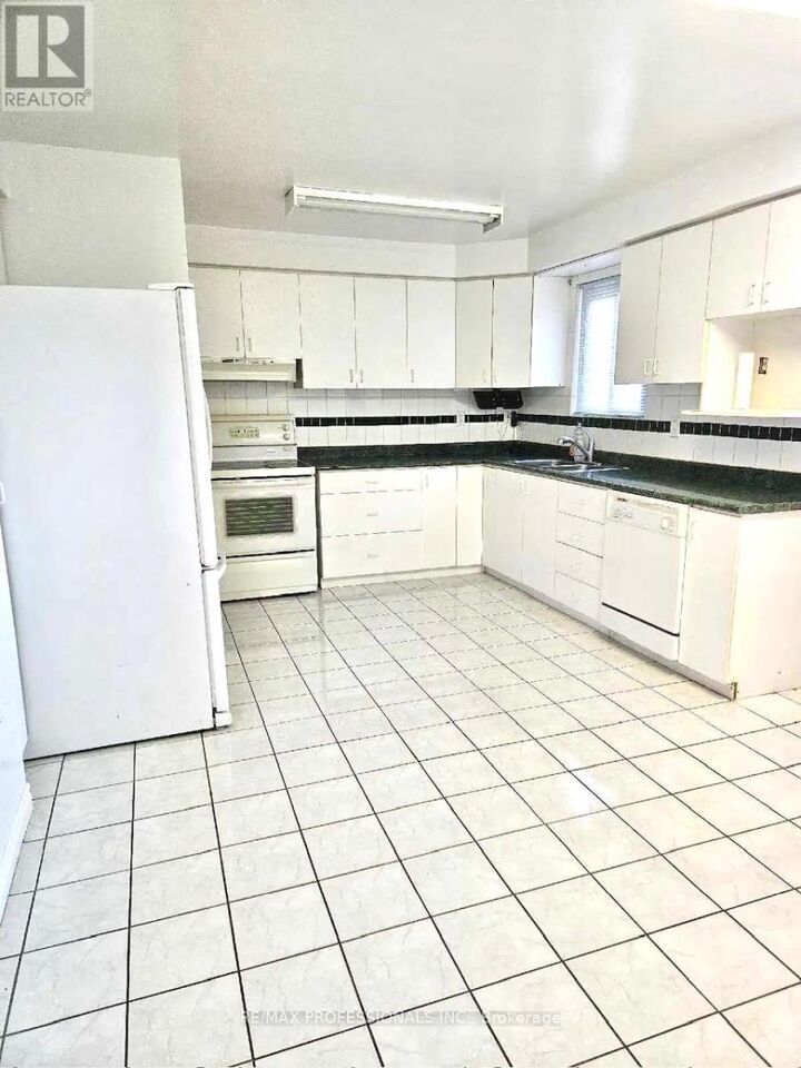 Property Photo: 78 Marchbank Crescent Main ON M6S 3B1