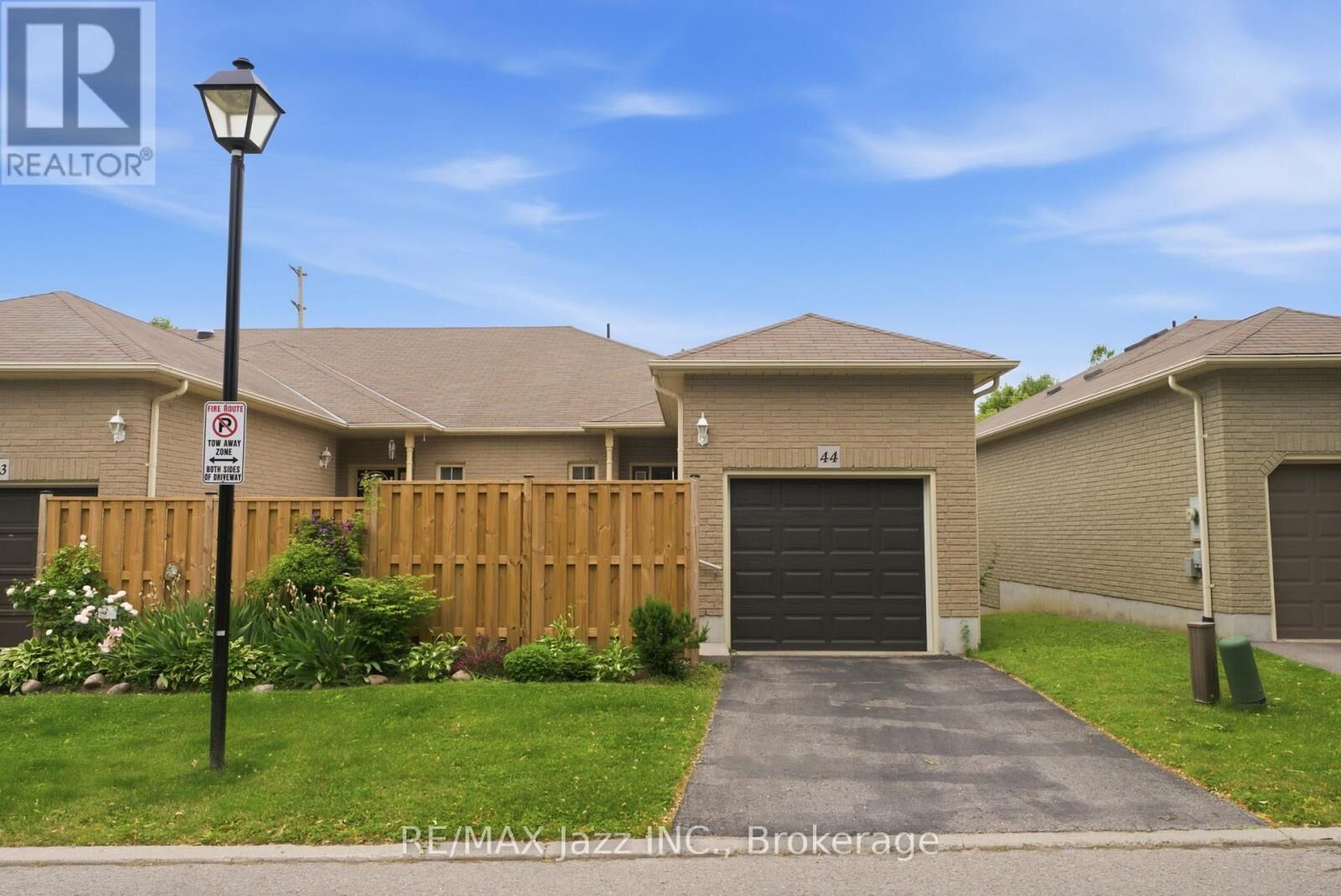 Property Photo: 1111 Wilson Road North 44 ON L1G 8C2
