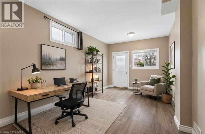 Property Photo: 62 Corbett Drive ON L4M 5V2