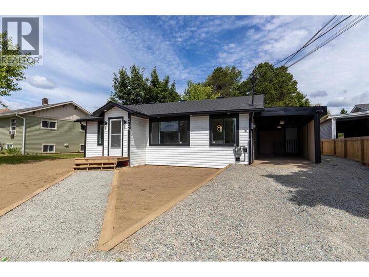 Property Photo:  4726 Davis Avenue  BC V8G 1X9 