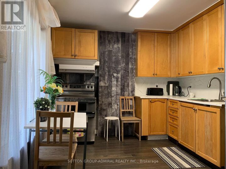Property Photo:  49 Arcadian Circle  ON M8W 2Z4 