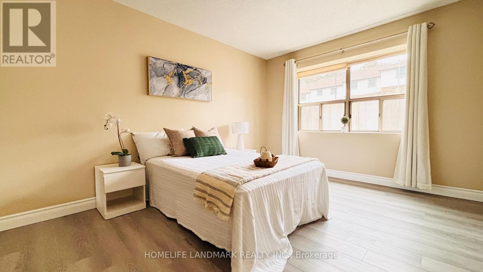 Property Photo:  300 Keats Way #207  ON N2L 6E6 
