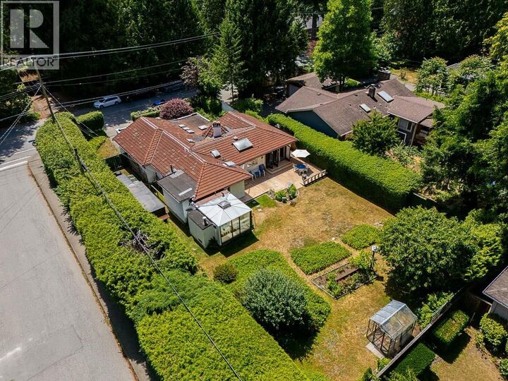 Property Photo: 1110 Handsworth Road BC V7R 2A8