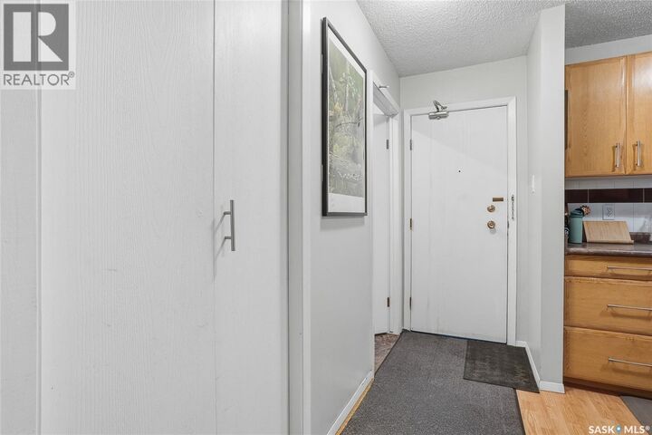 Property Photo:  22 719 10th Street E  SK S7H 0H2 