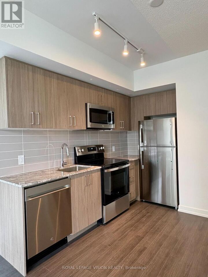 Property Photo:  4010 Eglinton Avenue West 905  ON M9A 0G5 