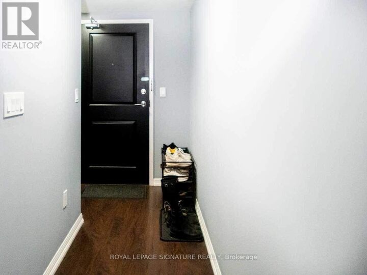 Property Photo: 65 East Liberty Street 716 ON M6K 3R2