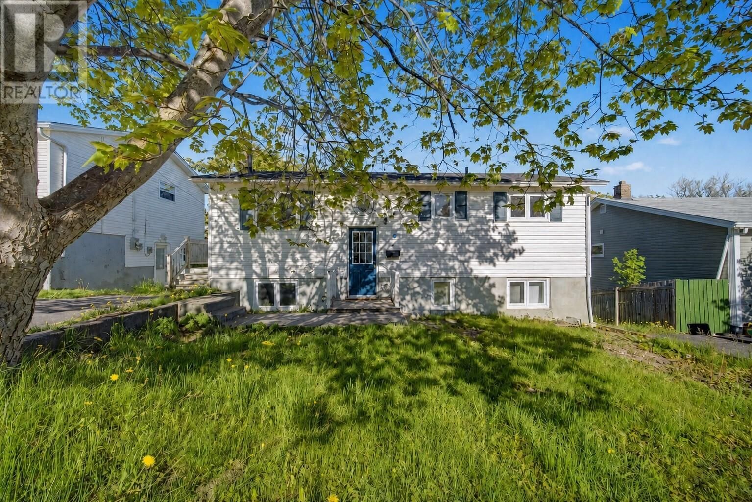 Property Photo:  6 Collins Place  NL A1E 3N1 