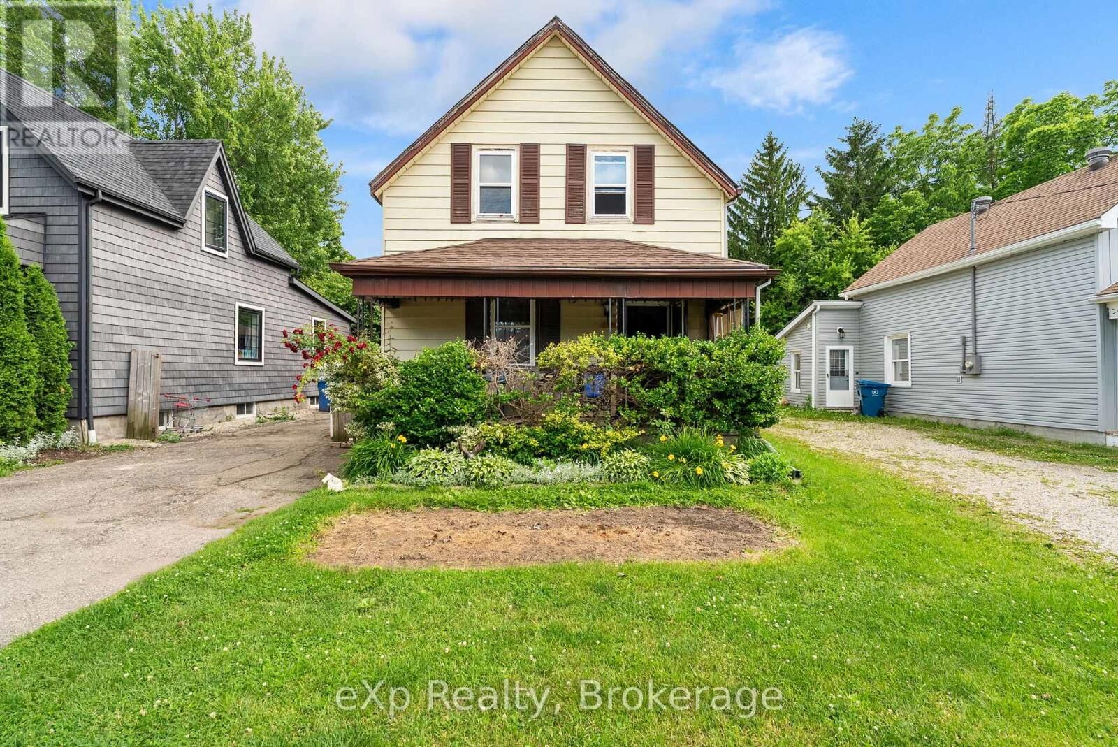 Property Photo:  99 Rebecca Street  ON N5A 3P4 