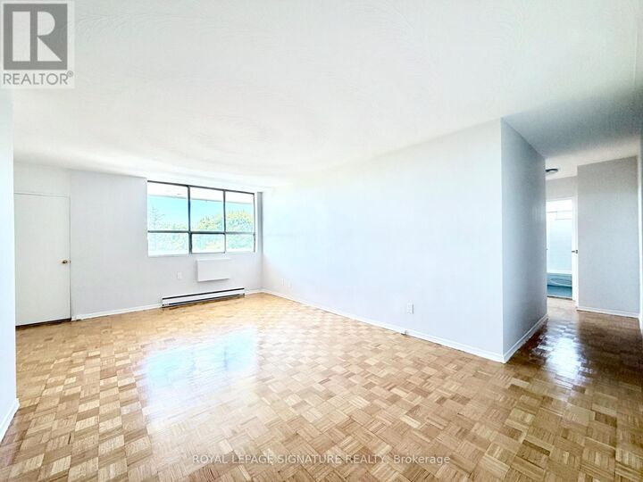 Property Photo:  525 Eglinton Avenue East 804  ON M4P 1N5 