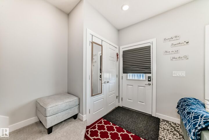 Property Photo:  572 Glenridding Ravine Drive SW  AB T6W 4P1 