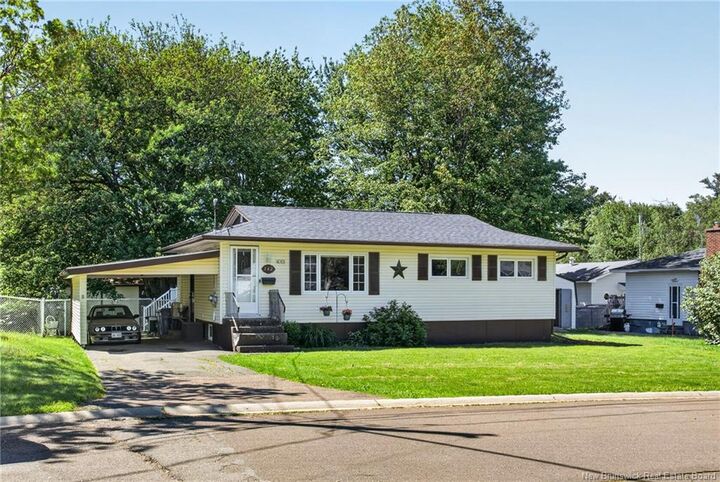 Property Photo: 142 Athabaska Avenue NB E1B 2T1