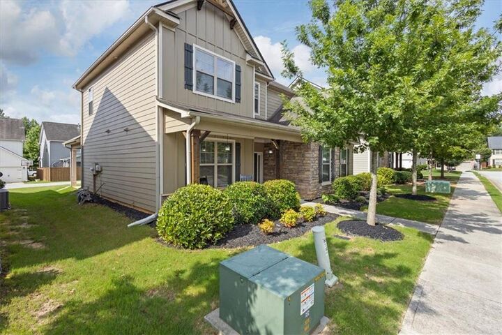 Property Photo:  4009 Glendianne Way  GA 30127 