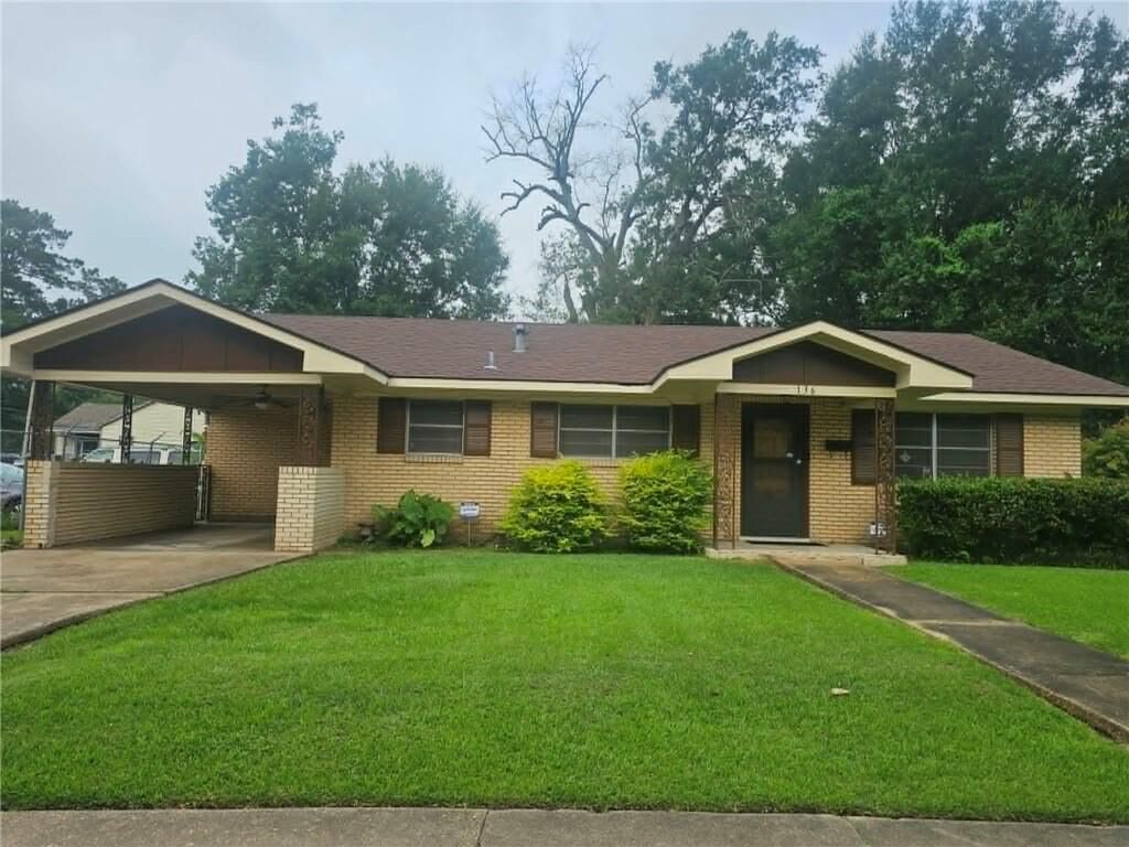 Property Photo:  136 Chester Street  LA 71301 