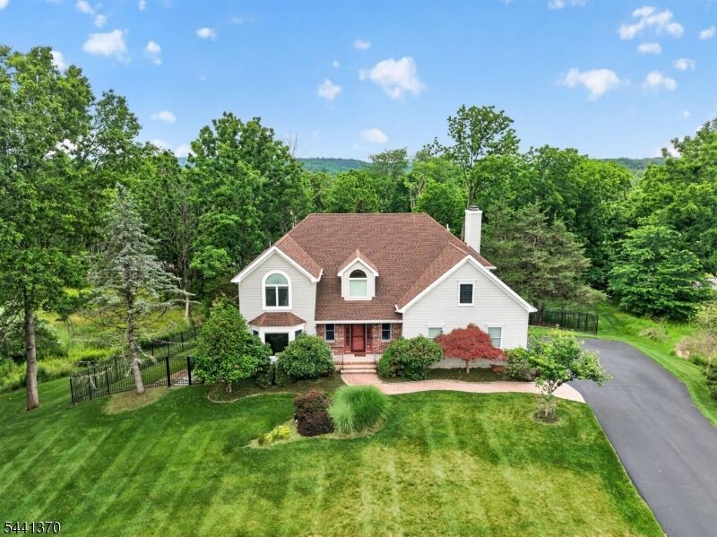 Property Photo: 6 Chaucer Dr NJ 08801