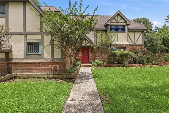 Property Photo:  4702 Frost Place  TX 77630 