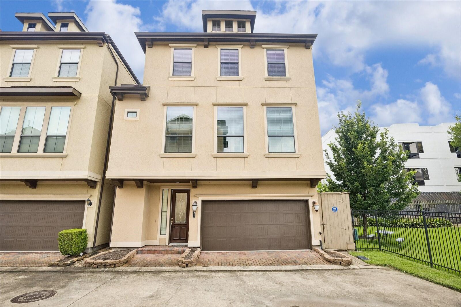 Property Photo: 3002 Soutine Street TX 77021