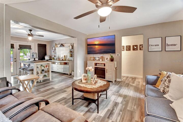 Property Photo:  412 W New York Avenue  FL 32744 