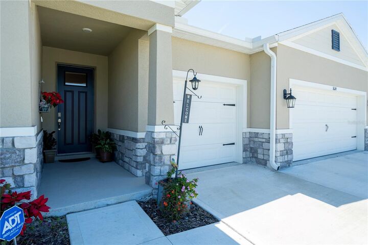 Property Photo:  1624 Barberry Drive  FL 34744 