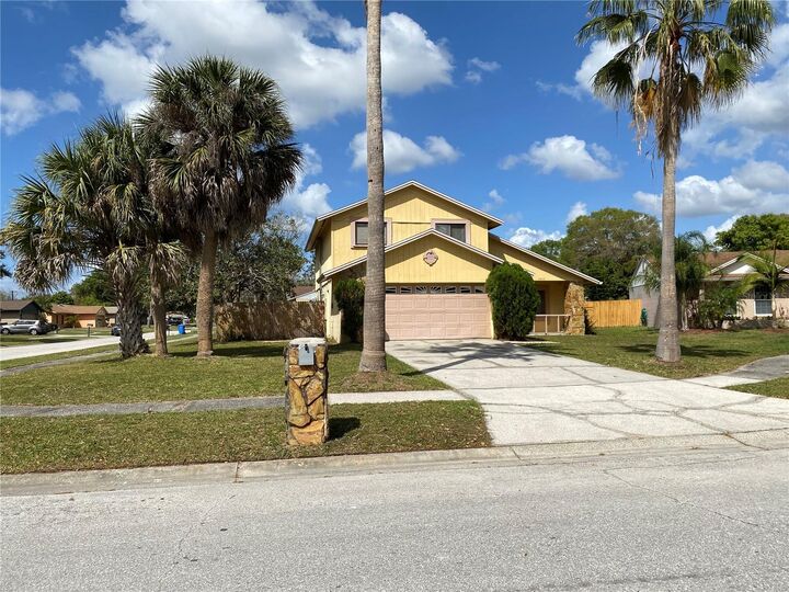 Property Photo:  5205 Dublin Place  FL 33624 