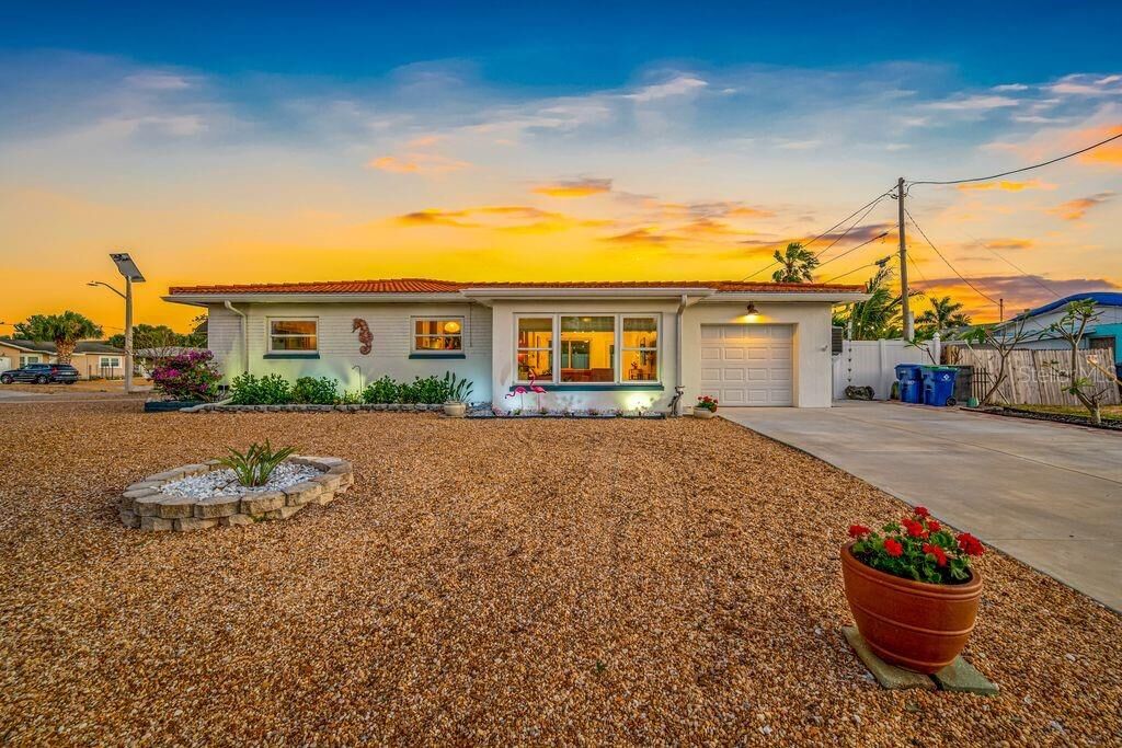 Property Photo:  1401 Island Drive S  FL 33707 