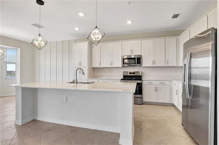 Property Photo:  5629 Double Eagle Circle 4242  FL 34142 