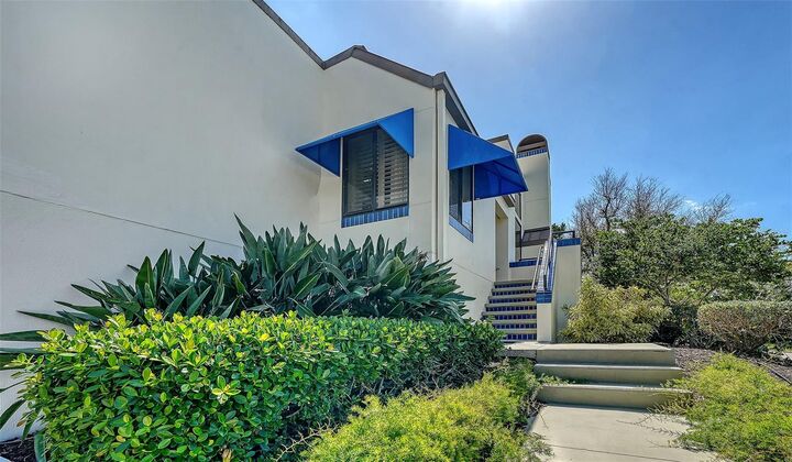 Property Photo:  2000 Harbourside Drive 1501  FL 34228 