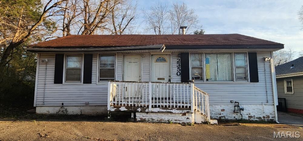 Property Photo:  2350 Chambers Road  MO 63136 
