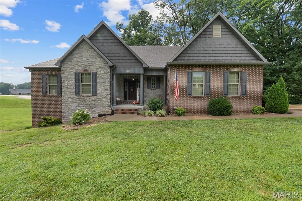 Property Photo: 2135 Rampart Street MO 63701