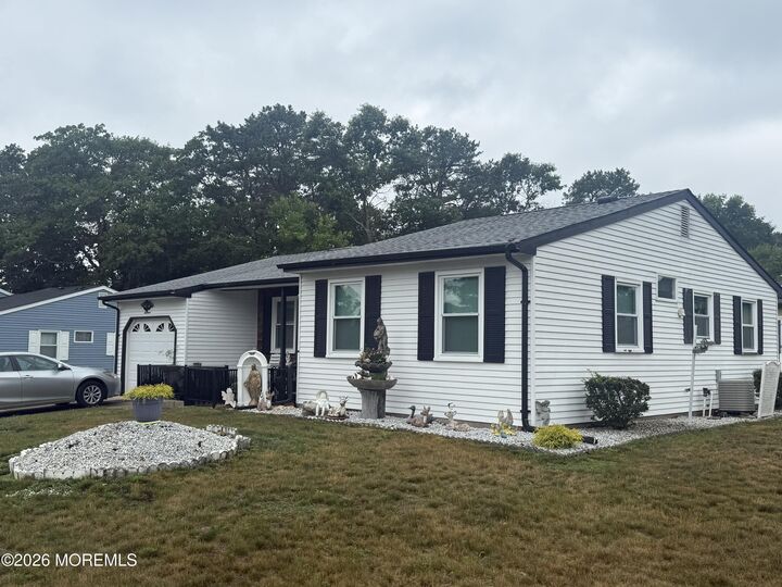 Property Photo:  14 Brentwood Street  NJ 08759 