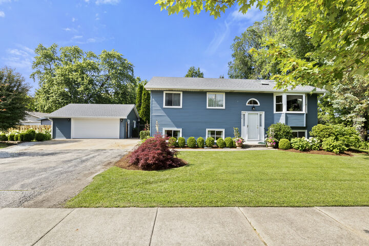 Property Photo:  3412 Crescent Avenue  IL 60031 