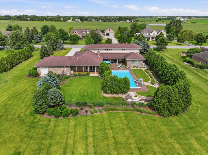 Property Photo:  24104 S Old Farm Road  IL 60442 