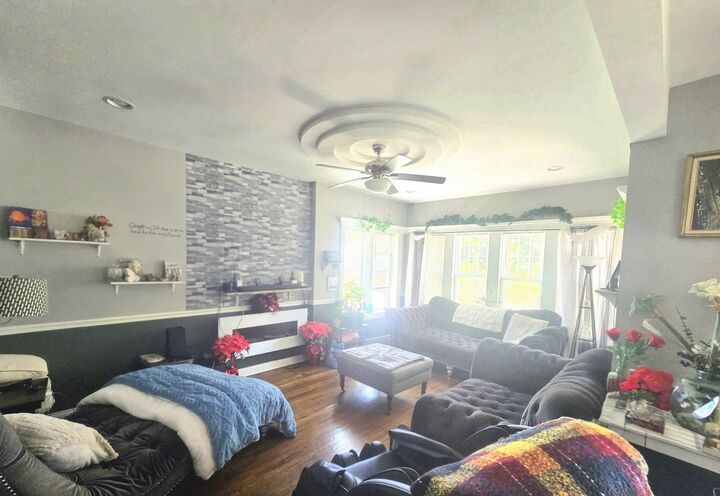 Property Photo:  8041 S Dorchester Avenue  IL 60619 