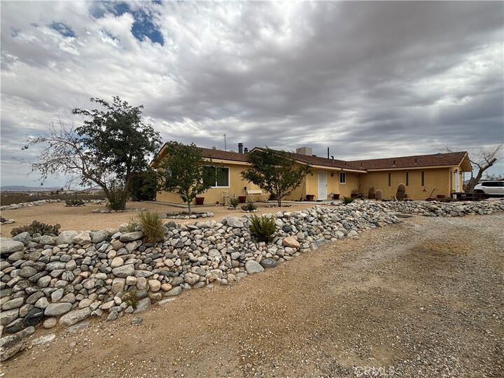 Property Photo: 3255 Sunset CA 92252
