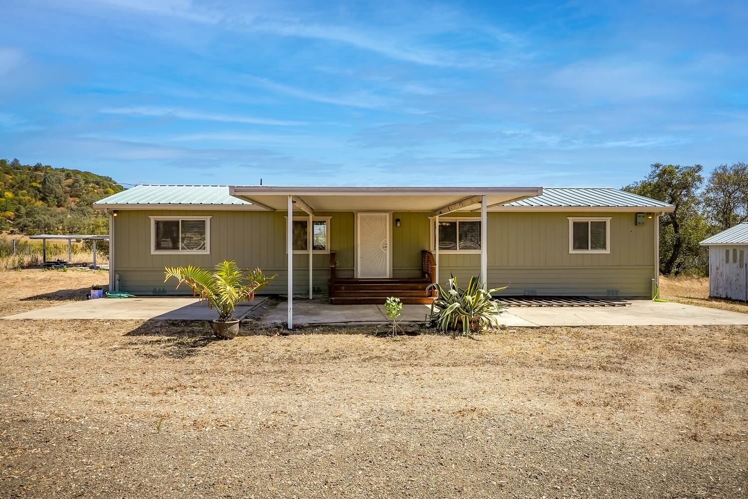 Property Photo:  12810 S Camanche Parkway S  CA 95225 