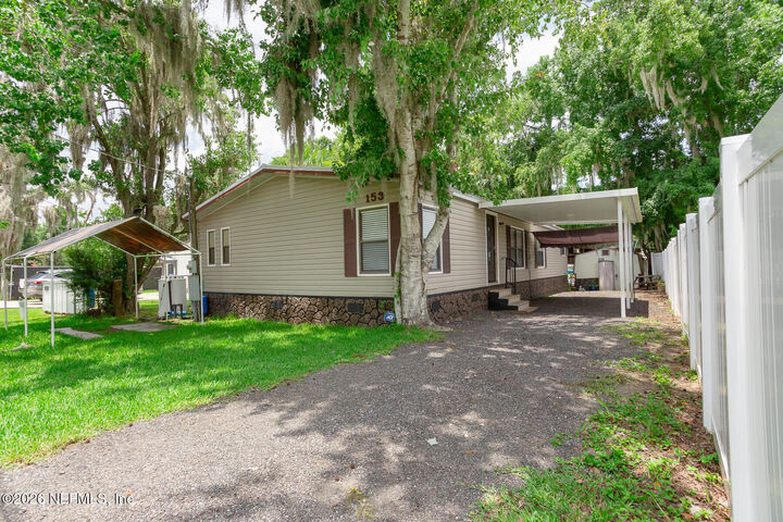 Property Photo: 153 Smith Lane FL 32189