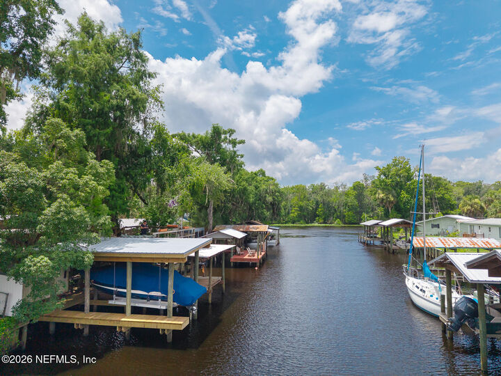 Property Photo:  153 Smith Lane  FL 32189 